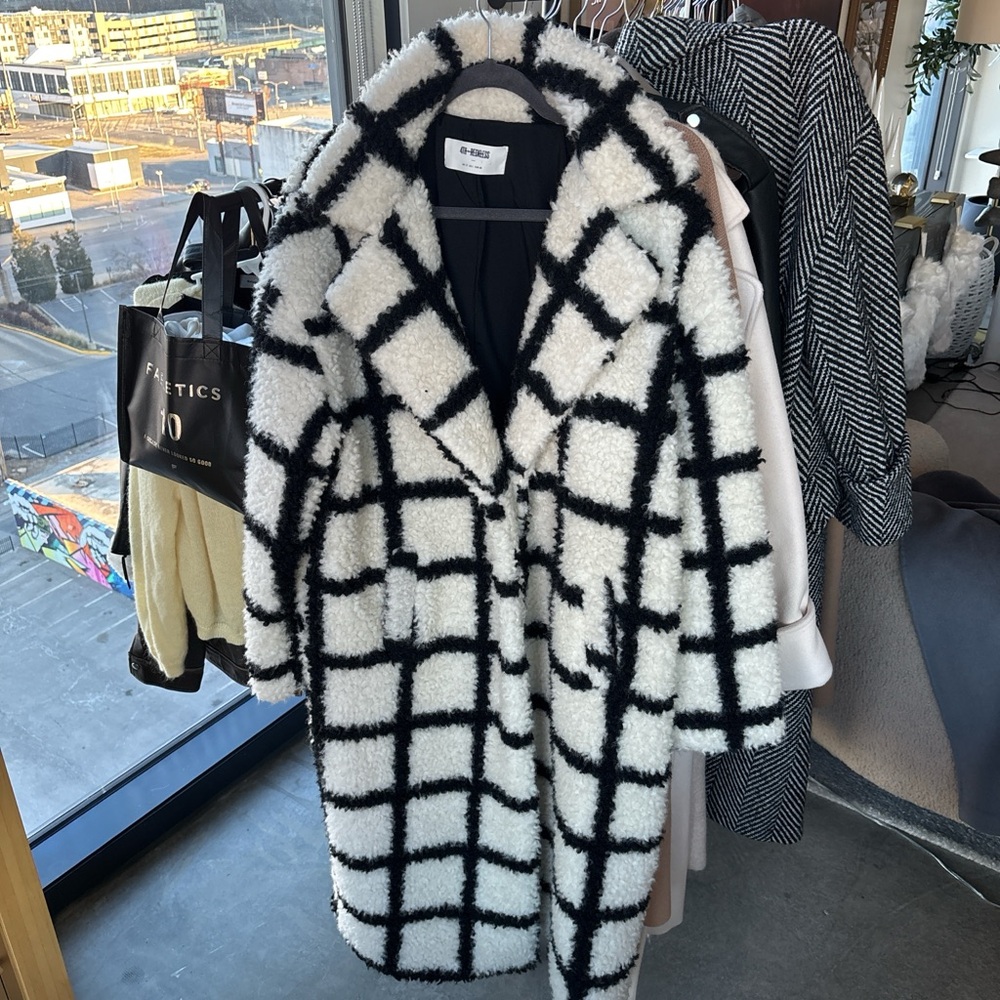 Stylish Black and White Grid Teddy Jacket